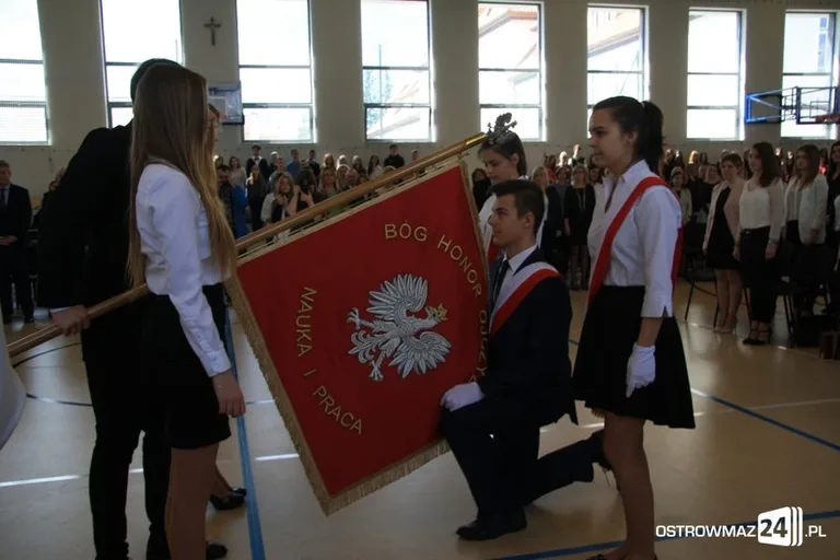 Zakończenie roku szkolnego maturzystów (zdjęcia)