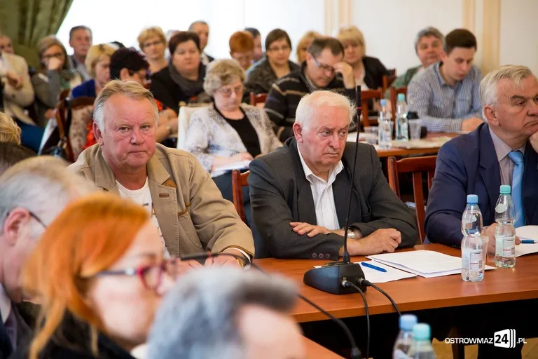 Niecodzienna sesja rady miasta (zdjęcia)