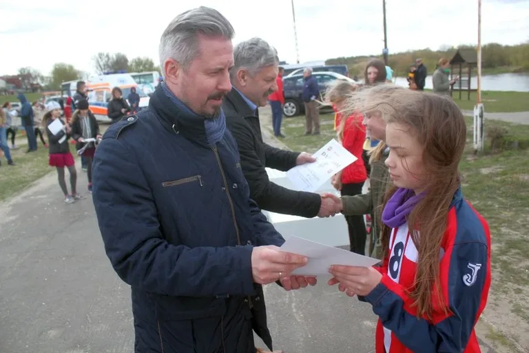 Ponad tysiąc lekkoatletów nad Narwią (zdjęcia, wideo)