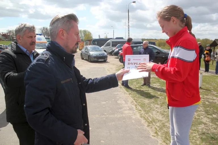 Ponad tysiąc lekkoatletów nad Narwią (zdjęcia, wideo)