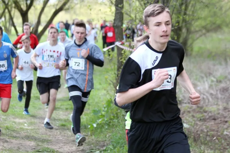 Ponad tysiąc lekkoatletów nad Narwią (zdjęcia, wideo)