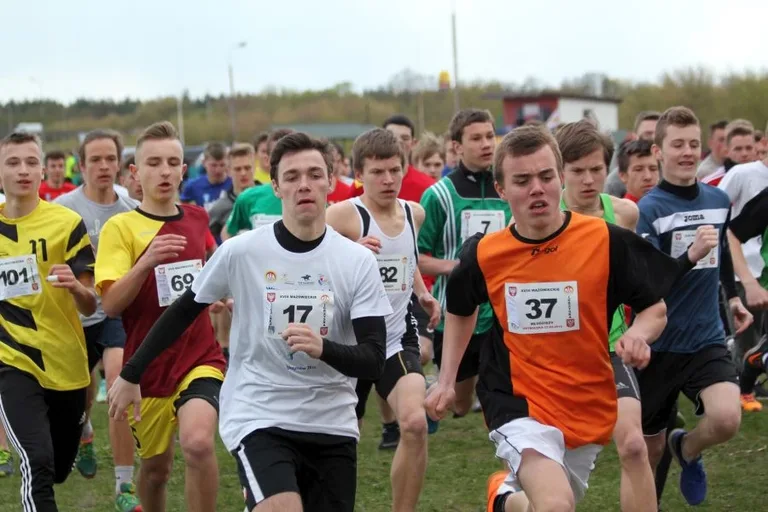 Ponad tysiąc lekkoatletów nad Narwią (zdjęcia, wideo)