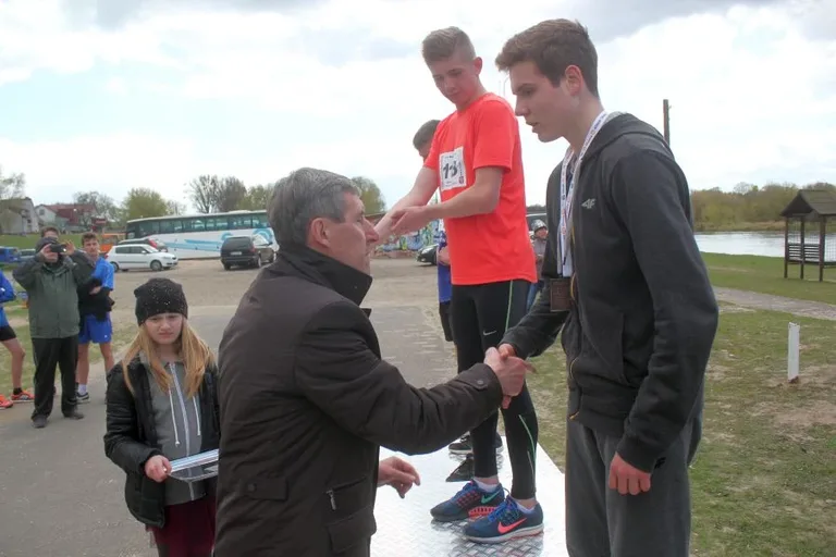 Ponad tysiąc lekkoatletów nad Narwią (zdjęcia, wideo)