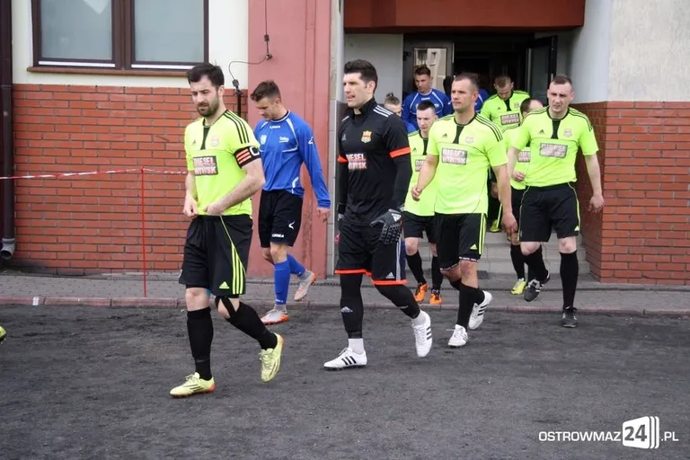 Ostrovia podzieliła się punktami z Łomiankami