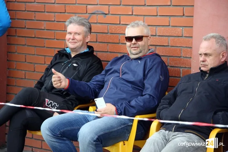 Ostrovia podzieliła się punktami z Łomiankami
