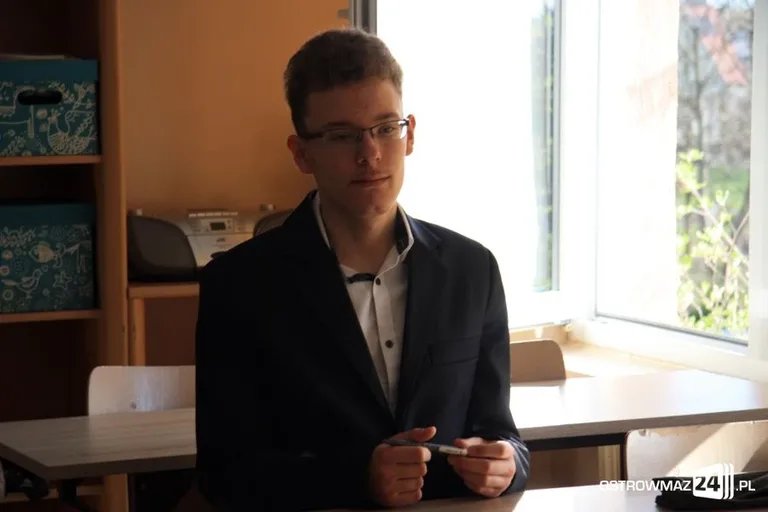 Egzamin gimnazjalny rozpoczęty (zdjęcia)