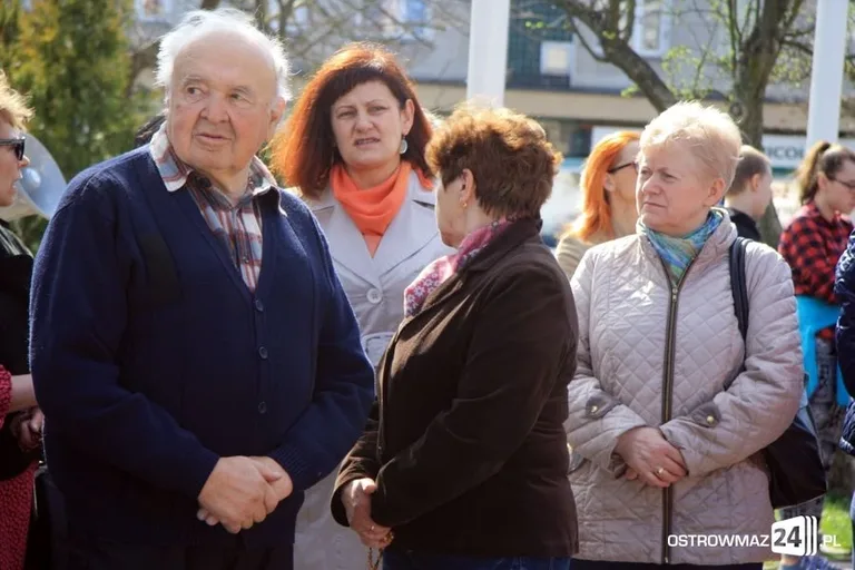 Modlili się przy ratuszu (zdjęcia)