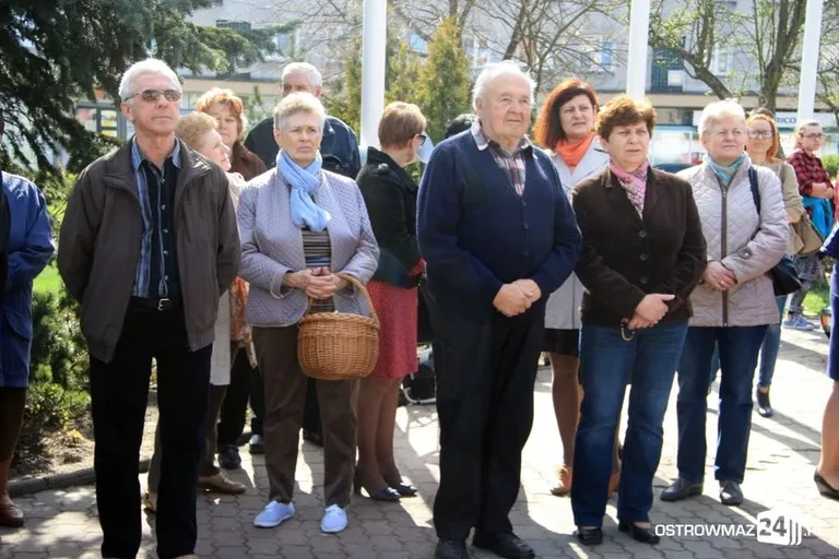 Modlili się przy ratuszu (zdjęcia)
