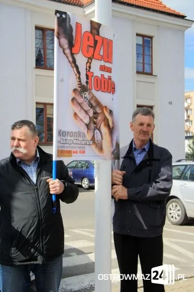 Modlili się przy ratuszu (zdjęcia)
