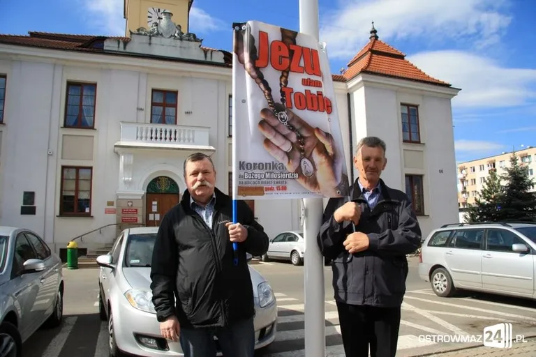 Modlili się przy ratuszu (zdjęcia)