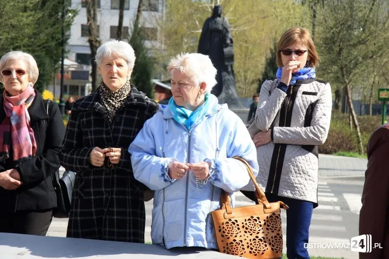 Modlili się przy ratuszu (zdjęcia)