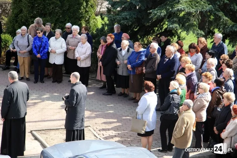 Modlili się przy ratuszu (zdjęcia)