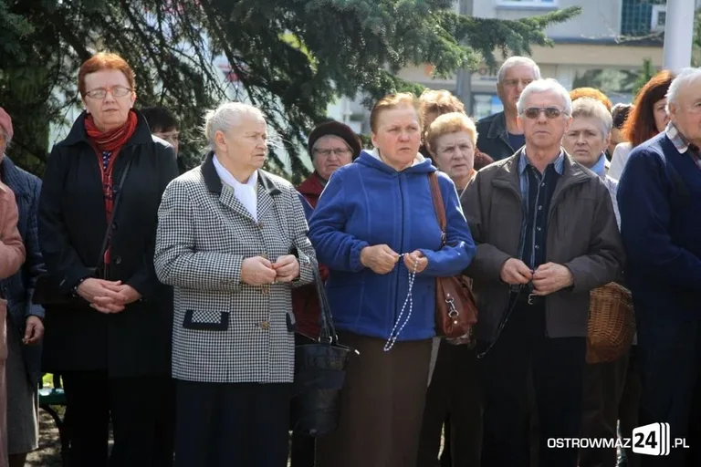 Modlili się przy ratuszu (zdjęcia)