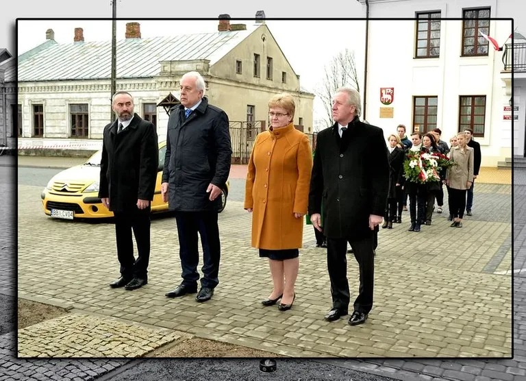 Brok: oddali hołd poległym (zdjęcia)
