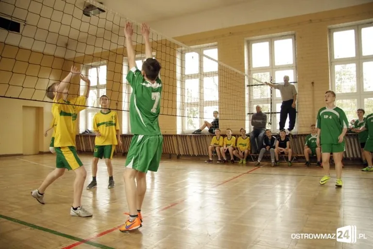 Szkolne ligi siatkówki zakończone (zdjęcia)