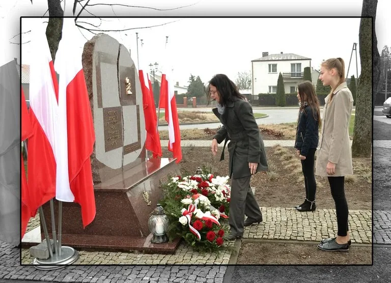 Brok: oddali hołd poległym (zdjęcia)