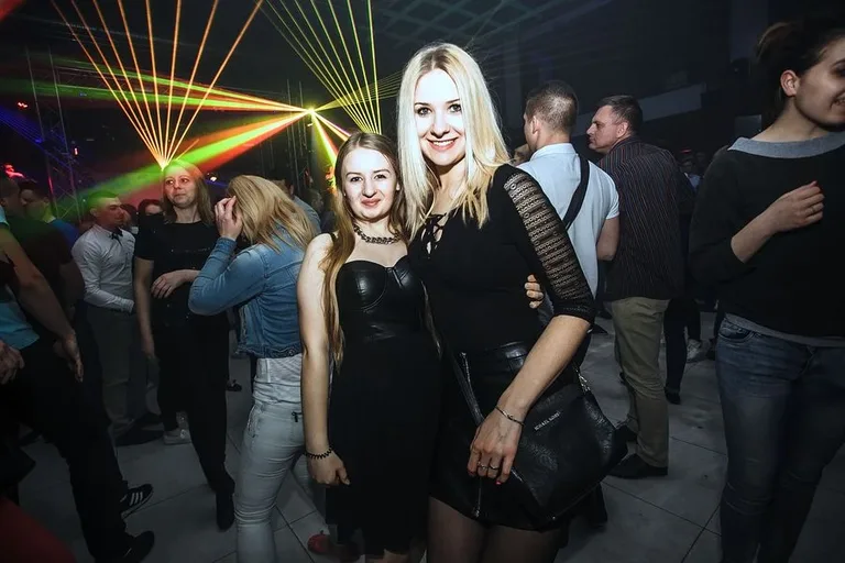 Piękni i Młodzi w klubie Capitol (zdjęcia)