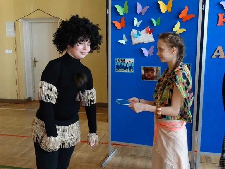 Książki dla Afryki (zdjęcia)