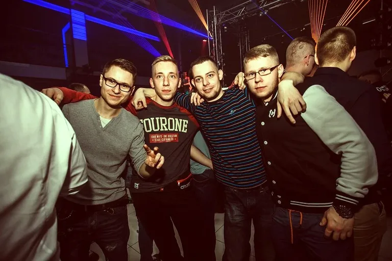 Piękni i Młodzi w klubie Capitol (zdjęcia)