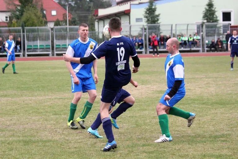 Komplet punktów drużyn z powiatu w B klasie