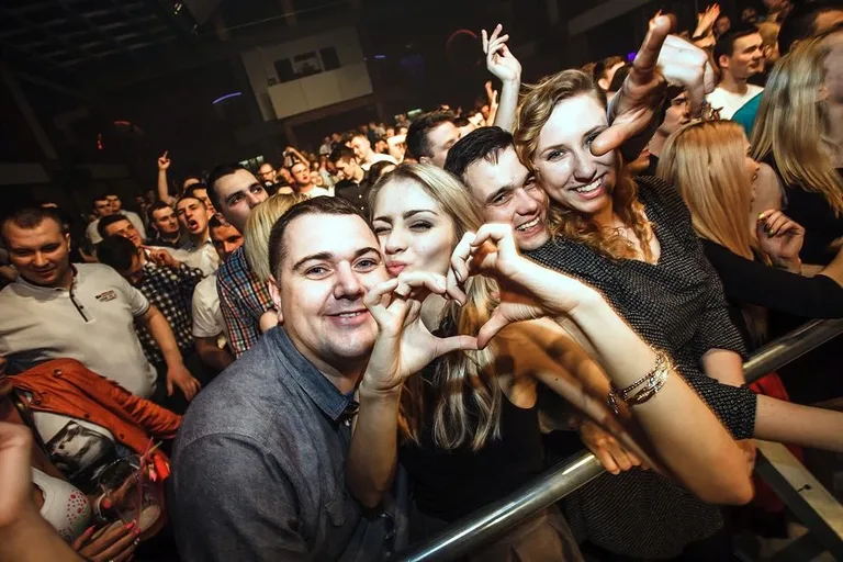 Piękni i Młodzi w klubie Capitol (zdjęcia)
