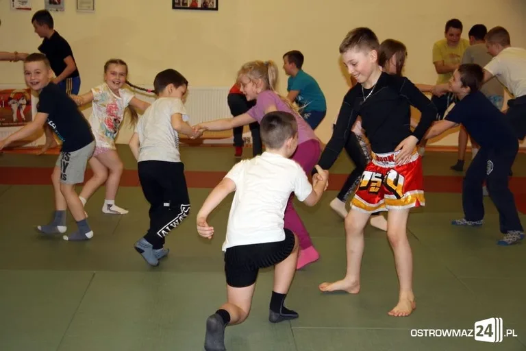 Treningi kickboxingu dla dzieci w MOSiR (zdjęcia)