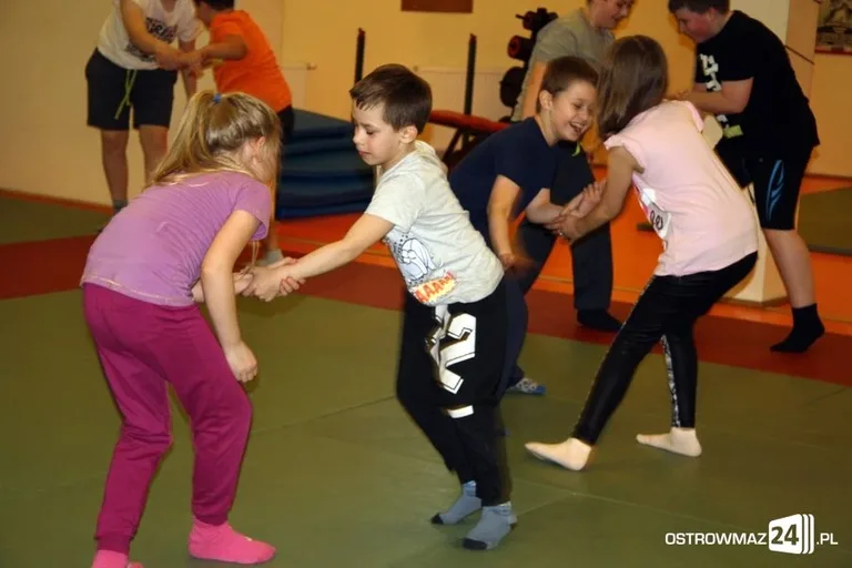 Treningi kickboxingu dla dzieci w MOSiR (zdjęcia)