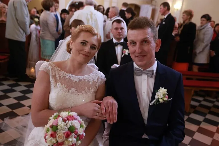 Wyjątkowy ślub Agnieszki i Roberta (zdjęcia)