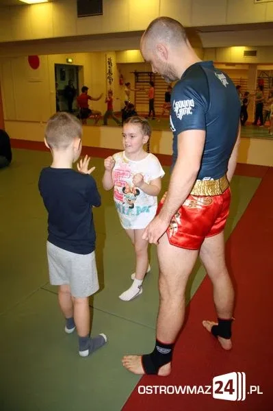 Treningi kickboxingu dla dzieci w MOSiR (zdjęcia)