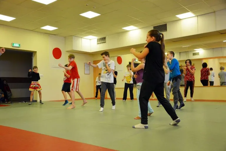 Darmowe zajęcia kickboxingu (zdjęcia, wideo)
