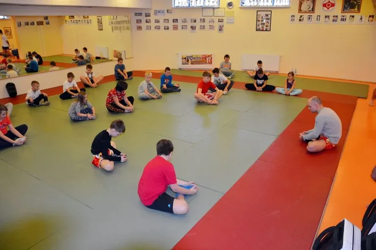 Darmowe zajęcia kickboxingu (zdjęcia, wideo)