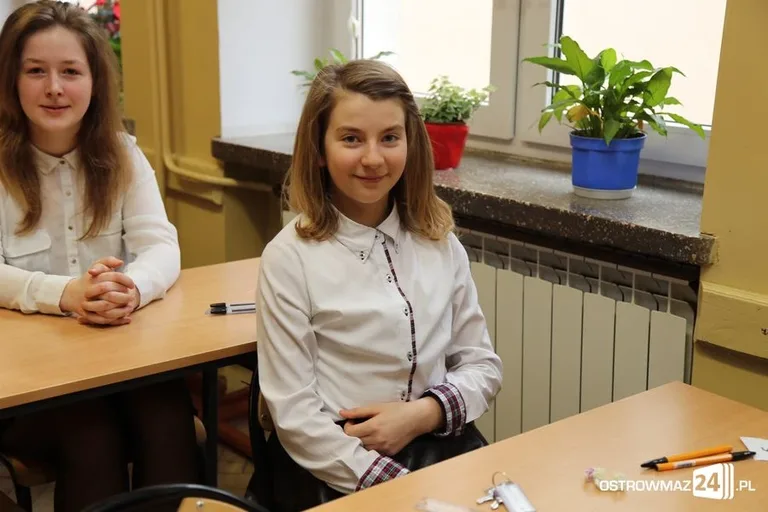 Szóstoklasiści piszą egzamin (zdjęcia)