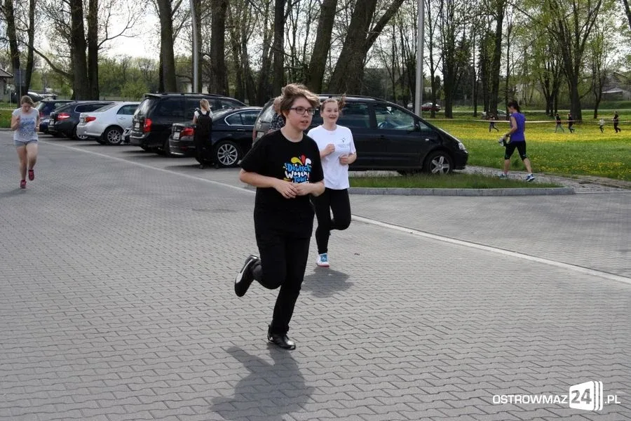 Biegnąć uczcili święto narodowe (zdjęcia)