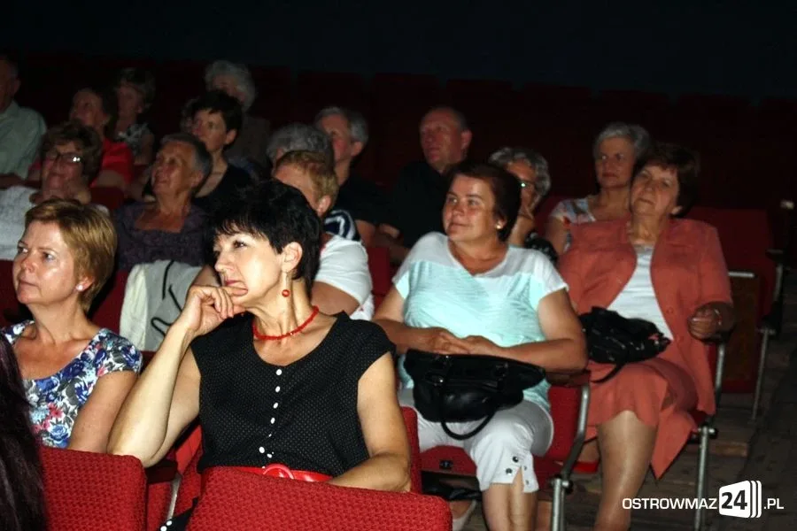 Dzień Matki w klimacie operetkowym (zdjęcia, wideo)