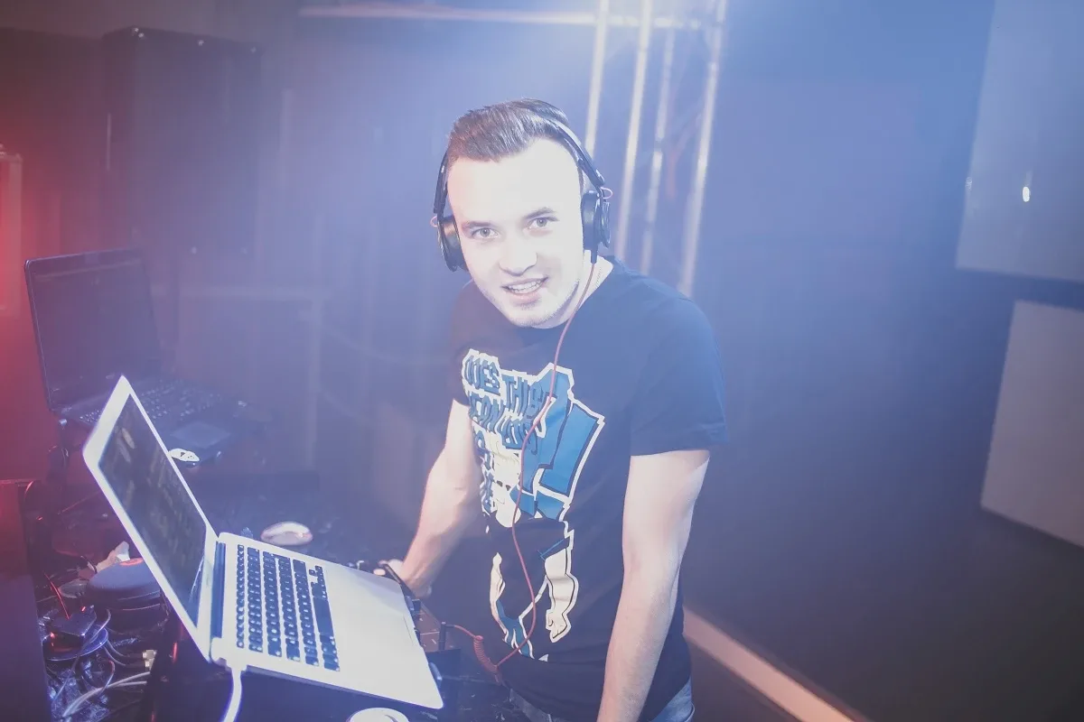 Retro Party w klubie Capitol (zdjęcia)