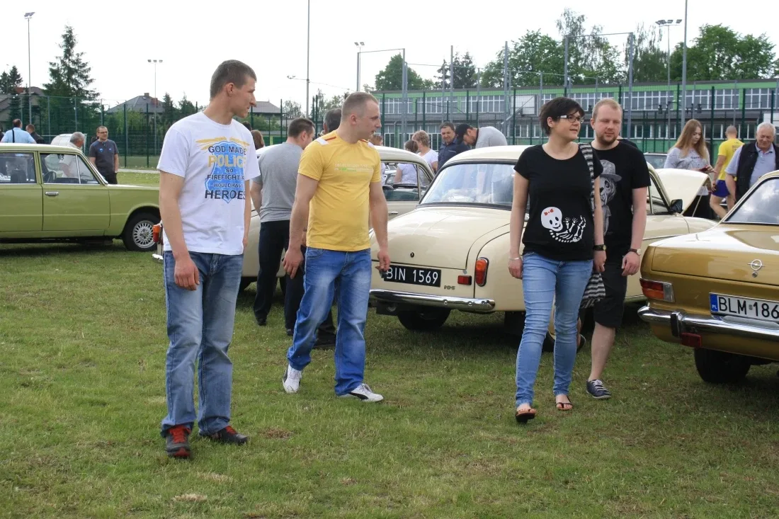 IV Zlot Samochodów Klasycznych i Zabytkowych (zdjęcia)