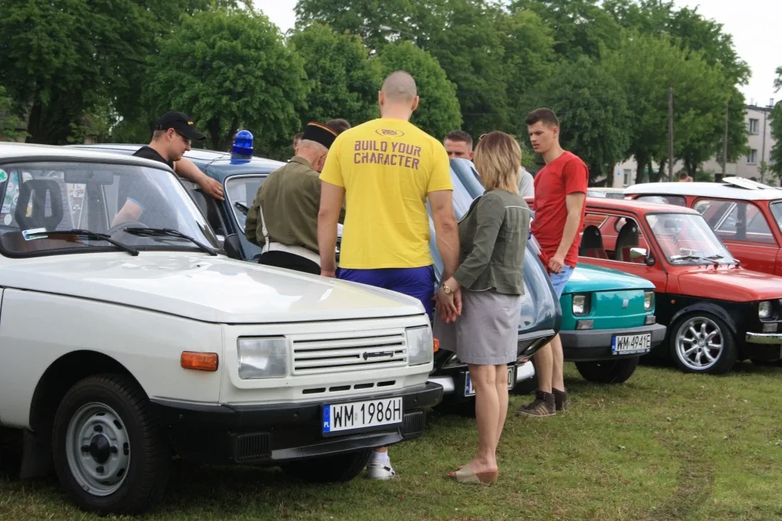 IV Zlot Samochodów Klasycznych i Zabytkowych (zdjęcia)