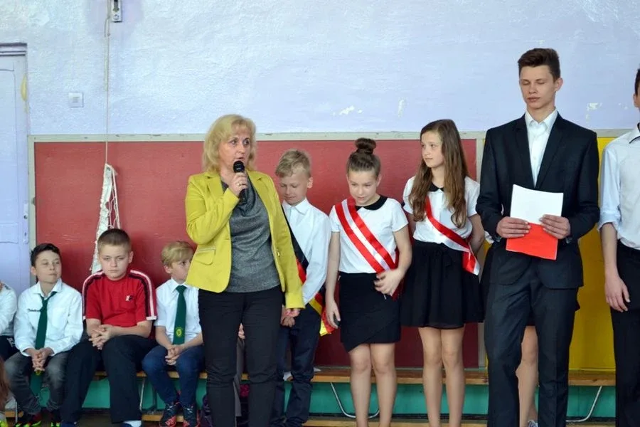 Uczniowie ZSP nr 3 uczcili konstytucję (zdjęcia)