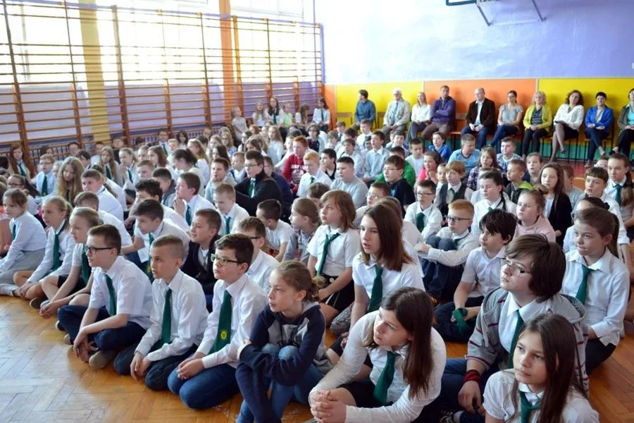 Uczniowie ZSP nr 3 uczcili konstytucję (zdjęcia)