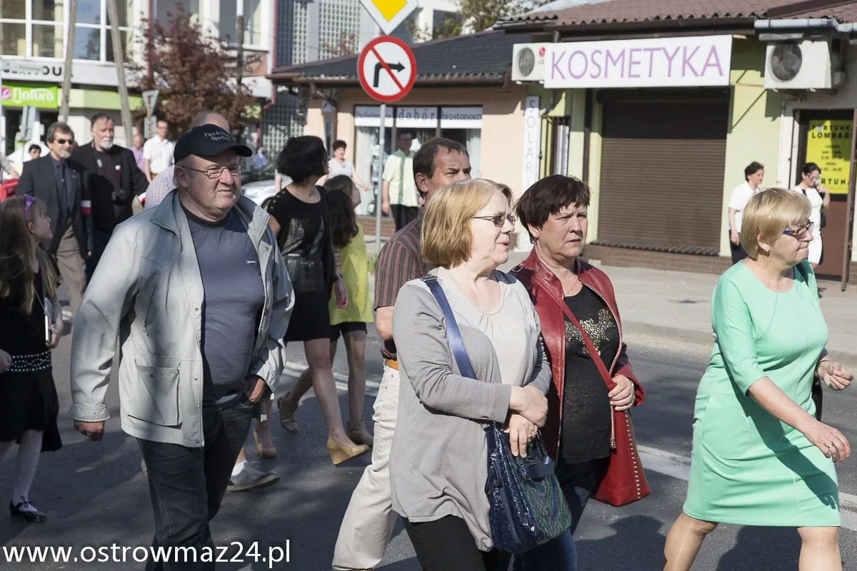 Inscenizacja ślubu Pileckich w Ostrowi (zdjęcia, wideo)