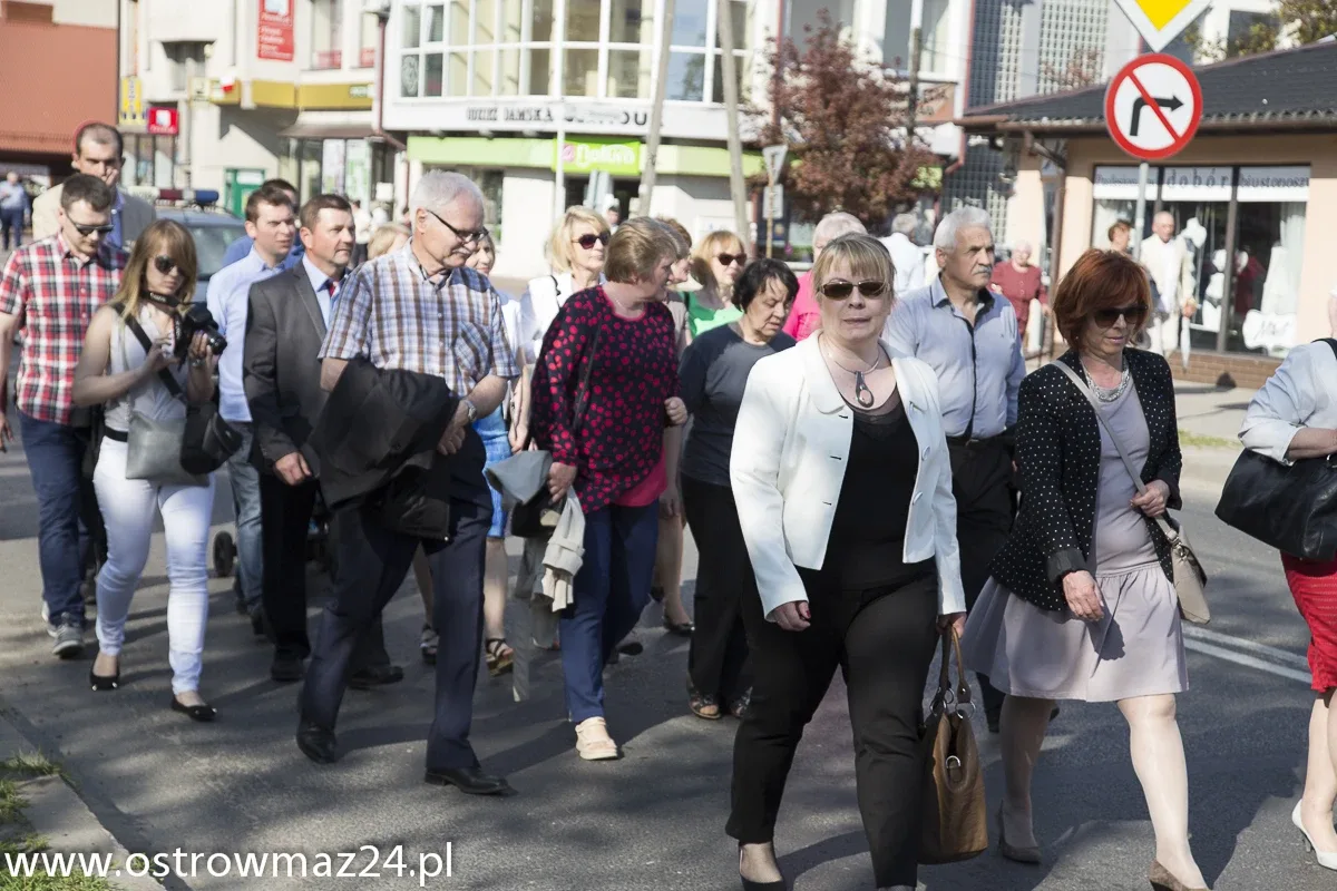 Inscenizacja ślubu Pileckich w Ostrowi (zdjęcia, wideo)