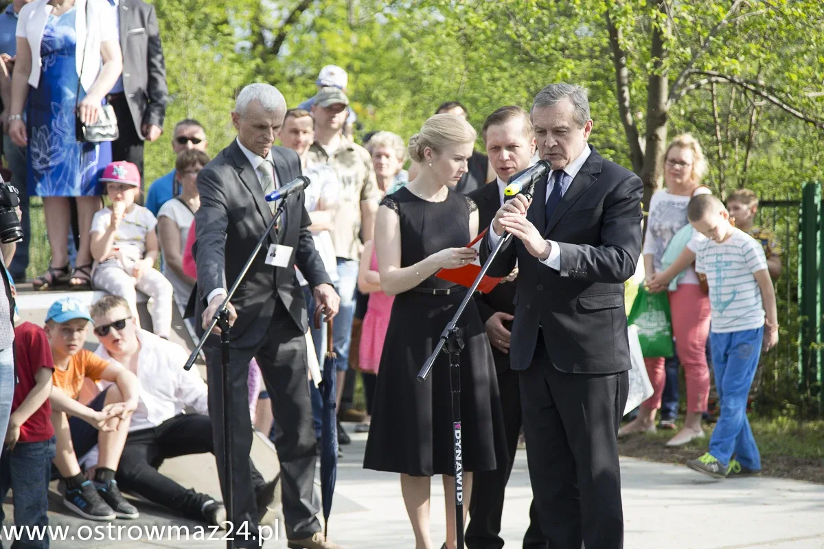 Inscenizacja ślubu Pileckich w Ostrowi (zdjęcia, wideo)