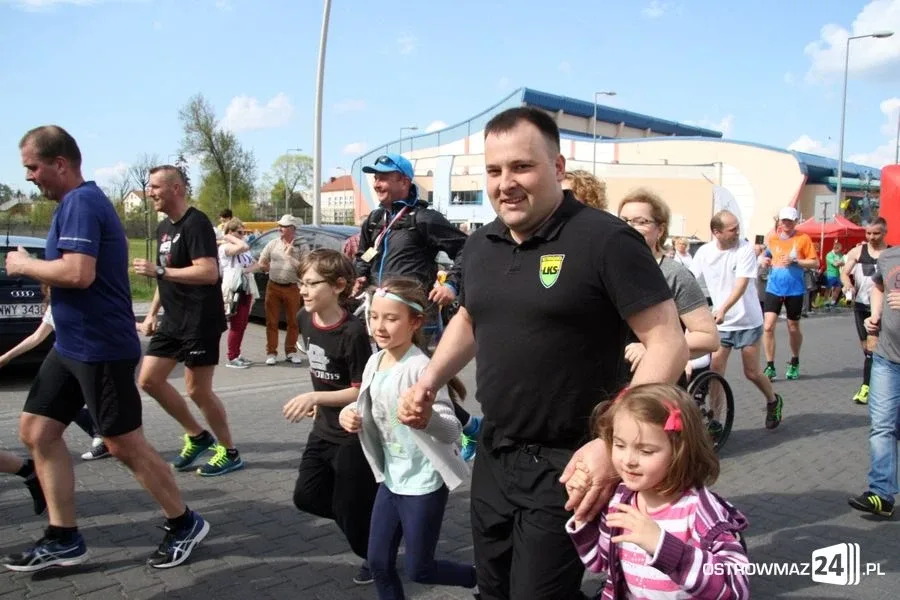 Biegnąć uczcili święto narodowe (zdjęcia)