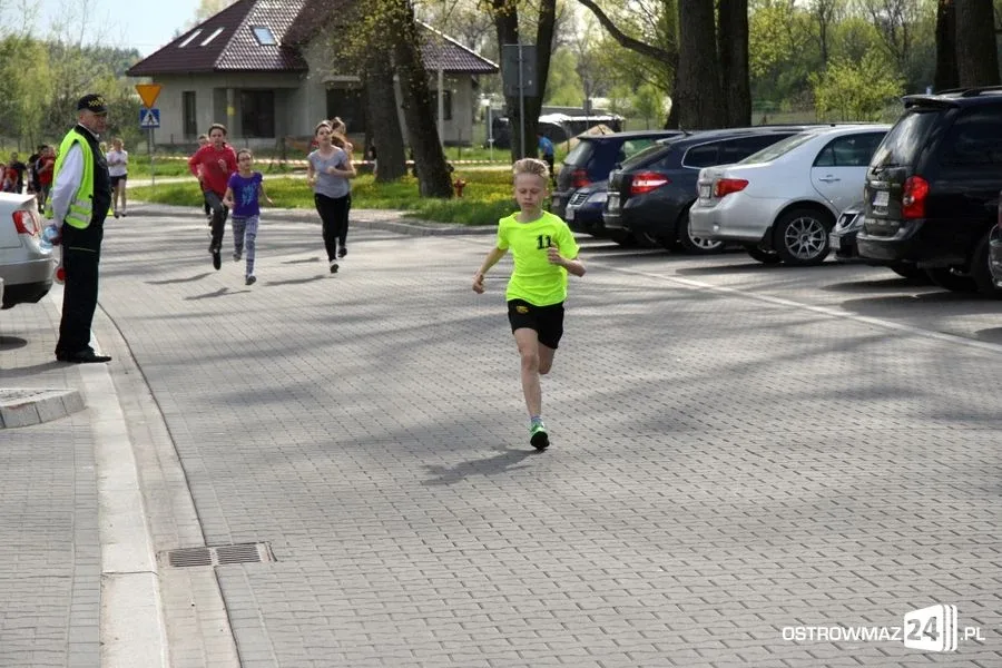 Biegnąć uczcili święto narodowe (zdjęcia)