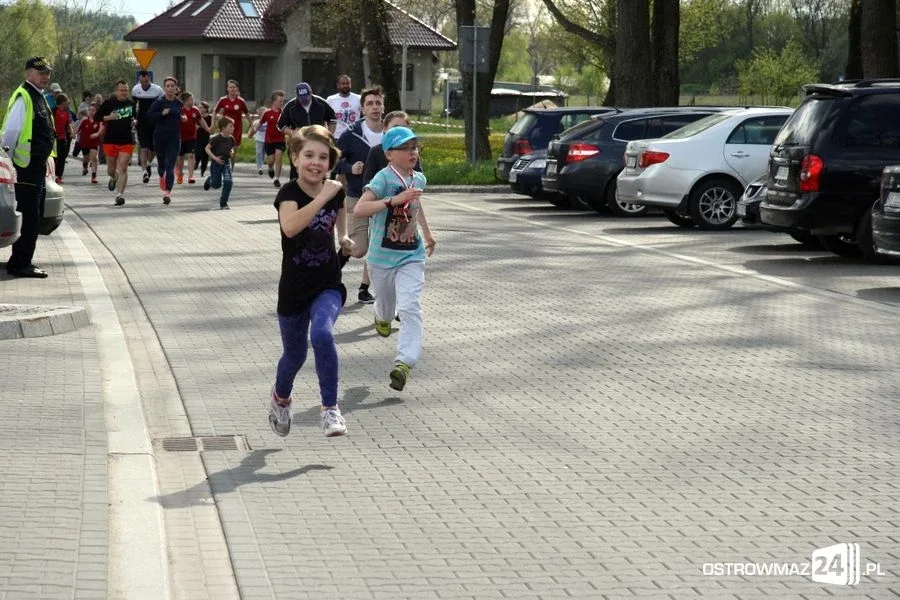 Biegnąć uczcili święto narodowe (zdjęcia)