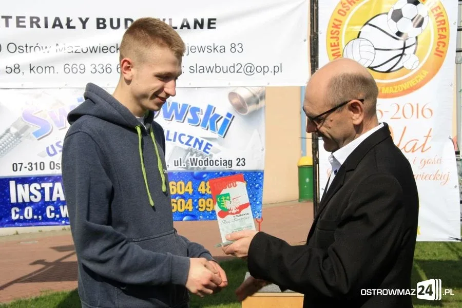 Biegnąć uczcili święto narodowe (zdjęcia)