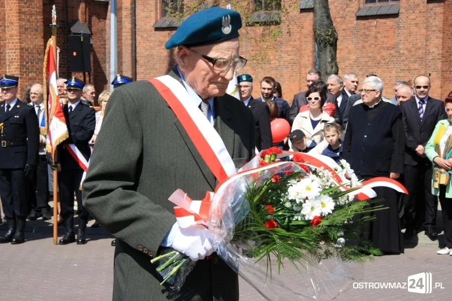Obchody święta narodowego na placu Wolności (zdjęcia, wideo)