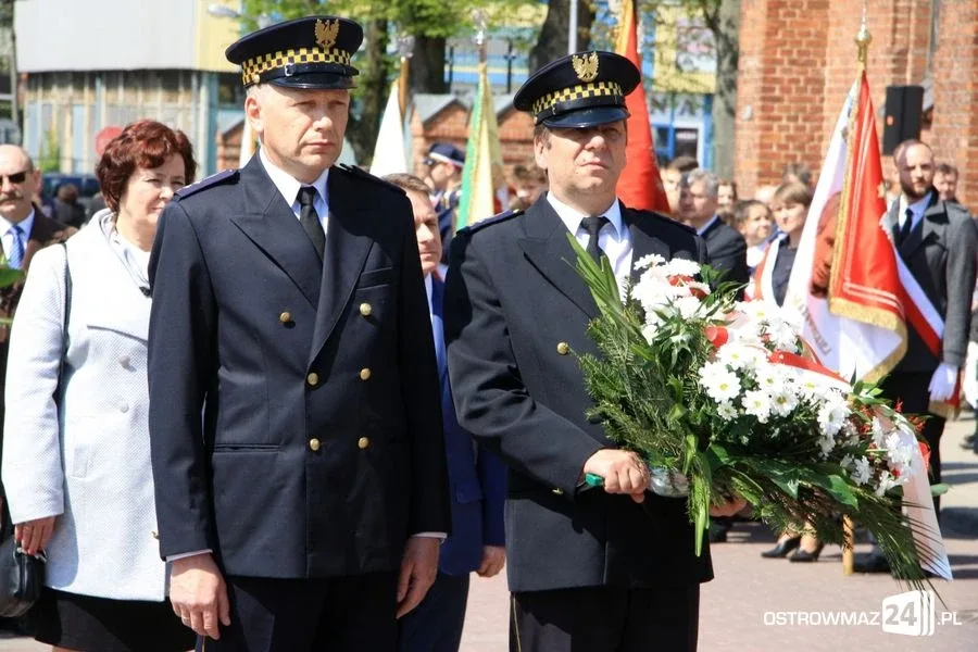 Obchody święta narodowego na placu Wolności (zdjęcia, wideo)