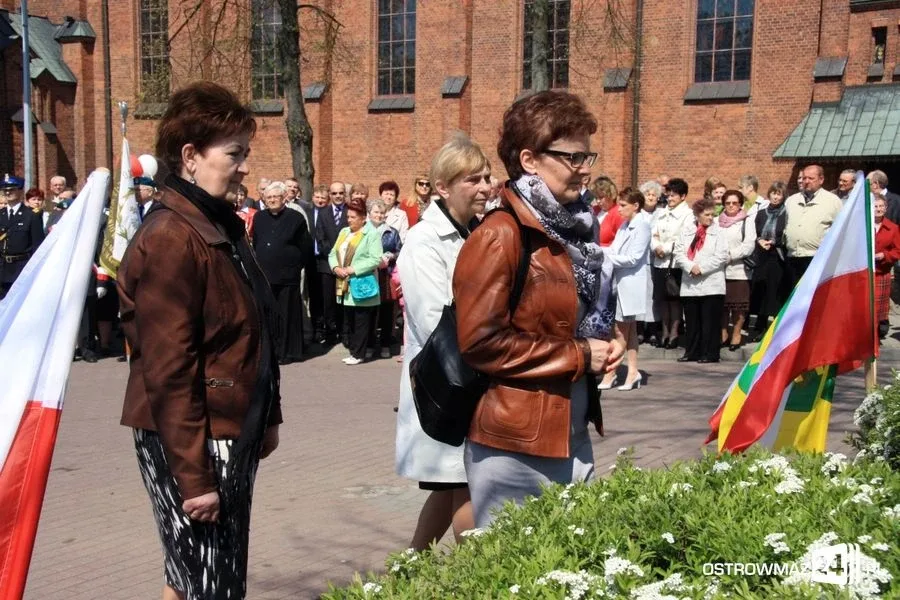 Obchody święta narodowego na placu Wolności (zdjęcia, wideo)