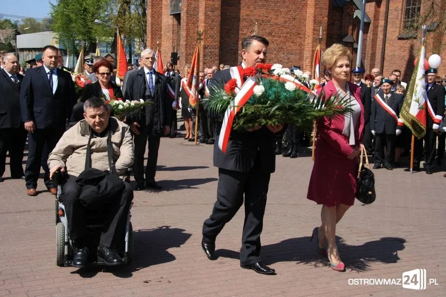Obchody święta narodowego na placu Wolności (zdjęcia, wideo)